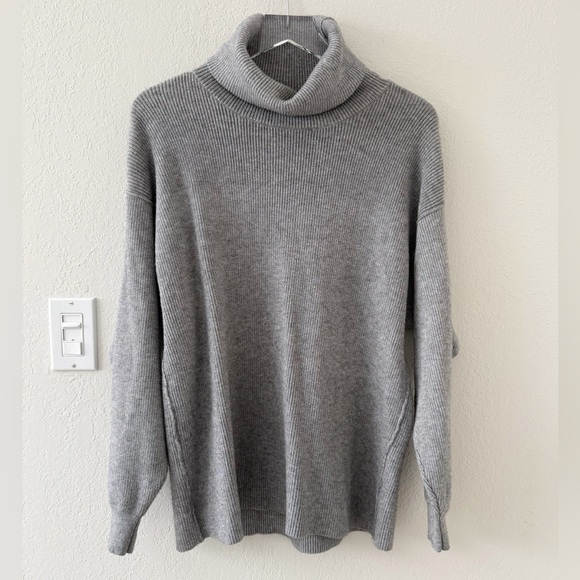 FREE PEOPLE Softly Structured Tunic‎ Sweater in Grey size XS Turtleneck Cozy - Picture 2 of 7